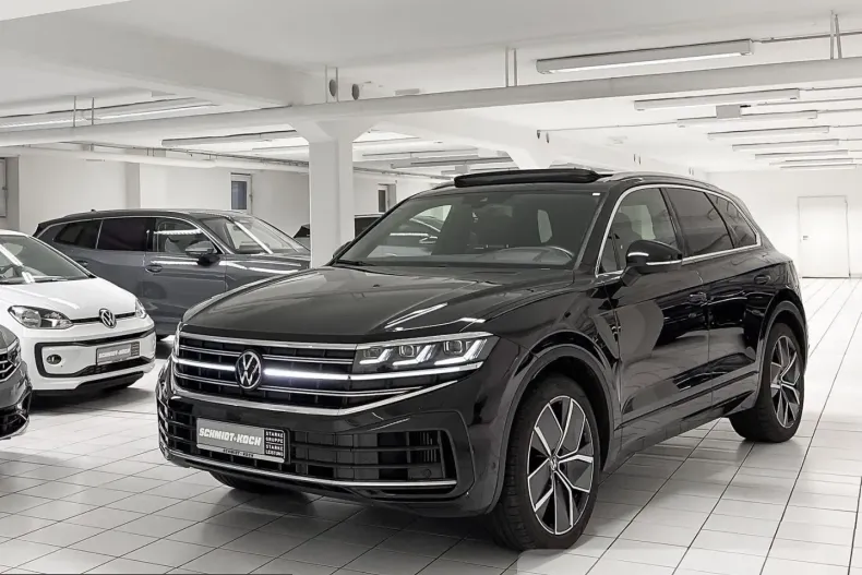 Volkswagen Touareg din 2024 cu 45.472 km - oferta VOL233581 - foto 1