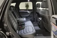 Volkswagen Touareg din 2024 cu 45.472 km - oferta VOL233581 - foto 7