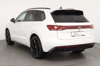 Volkswagen Touareg din 2024 cu 26.577 km - oferta VOL233582 - foto 3