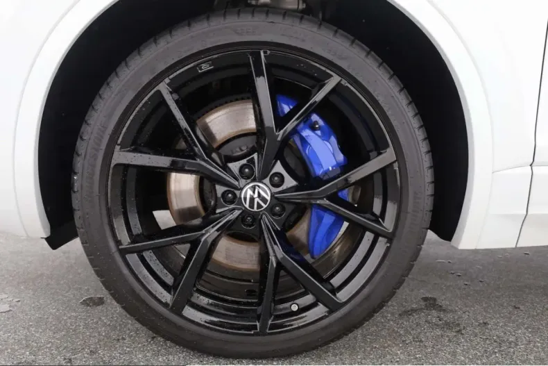 Volkswagen Touareg din 2024 cu 26.577 km - oferta VOL233582 - foto 7