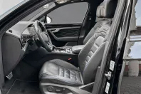Volkswagen Touareg din 2024 cu 50.128 km - oferta VOL233583 - foto 3