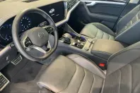 Volkswagen Touareg din 2024 cu 38.780 km - oferta VOL233585 - foto 5