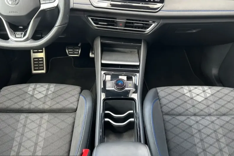 Volkswagen Tiguan din 2024 cu 44.526 km - oferta VOL233586 - foto 13