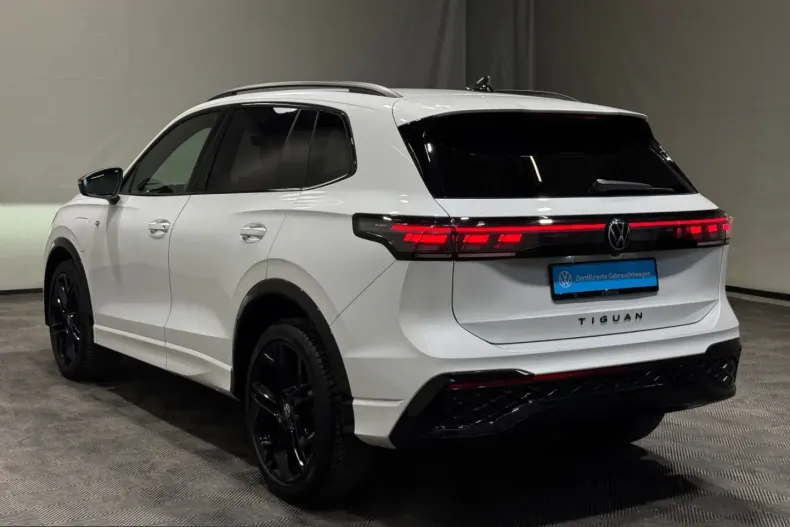 Volkswagen Tiguan din 2024 cu 23.739 km - oferta VOL233589 - foto 3