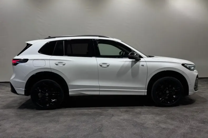 Volkswagen Tiguan din 2024 cu 23.739 km - oferta VOL233589 - foto 15