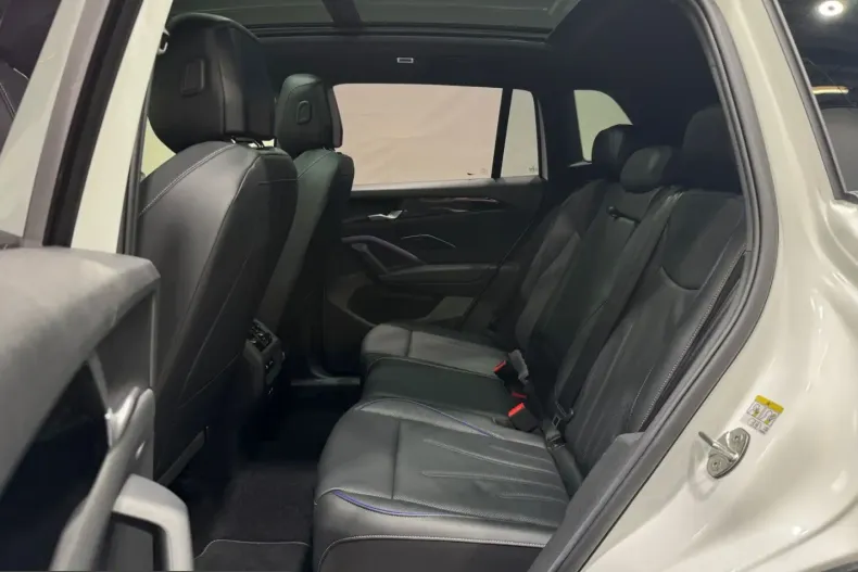 Volkswagen Tiguan din 2024 cu 23.739 km - oferta VOL233589 - foto 19