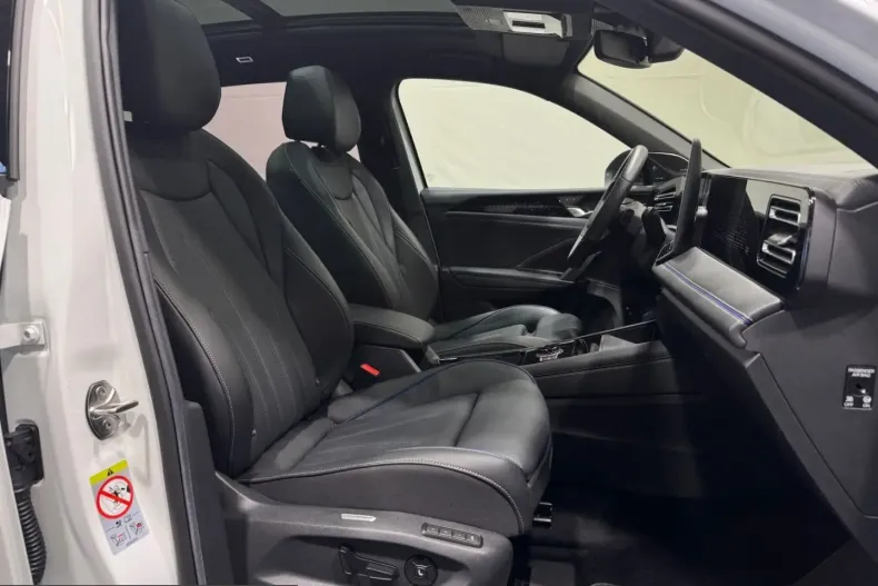 Volkswagen Tiguan din 2024 cu 23.739 km - oferta VOL233589 - foto 22