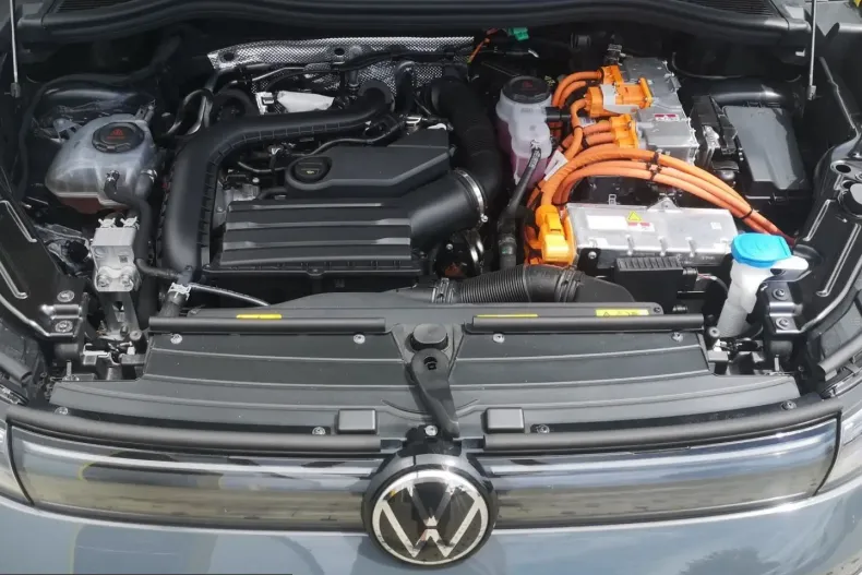 Volkswagen Tiguan din 2025 cu 24.484 km - oferta VOL233590 - foto 18