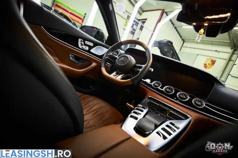 Mercedes-Benz AMG GT S (Clasa GT) din 2023 cu 19.000 km - oferta MER233592 - foto 2