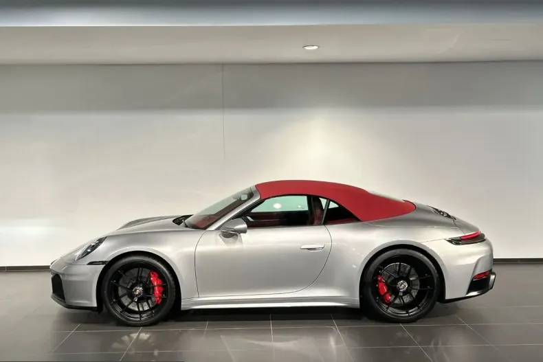 Porsche 992 din 2025 cu 13.500 km - oferta POR233595 - foto 2