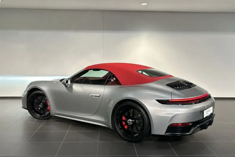 Porsche 992 din 2025 cu 13.500 km - oferta POR233595 - foto 3
