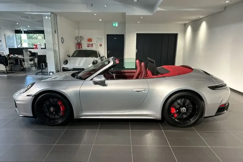 Porsche 992 din 2025 cu 13.500 km - oferta POR233595 - foto 25
