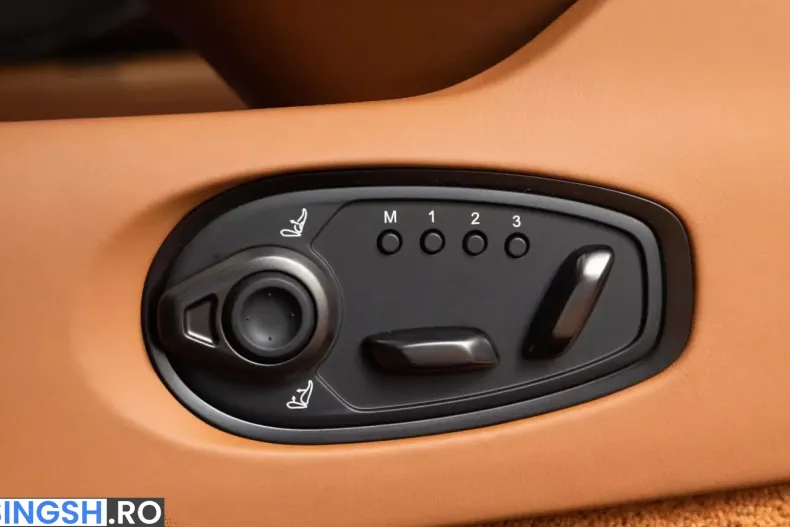 Aston Martin DB12 din 2026 cu 51 km - oferta AST233603 - foto 16