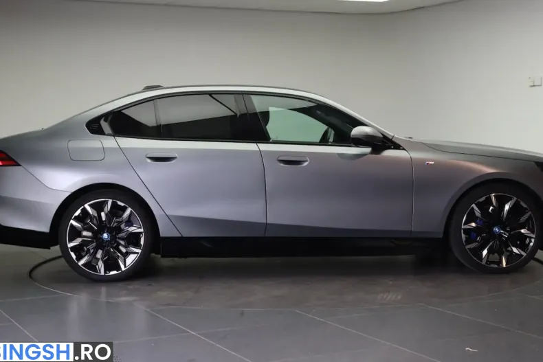 BMW 550 (Seria 5) din 2024 cu 39.010 km - oferta BMW233611 - foto 4