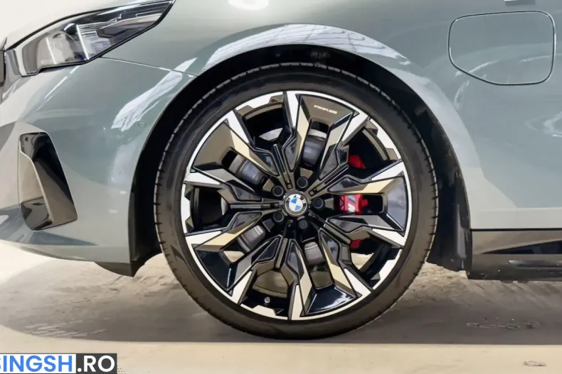 BMW 530 (Seria 5) din 2025 cu 26.322 km - oferta BMW233633 - foto 12