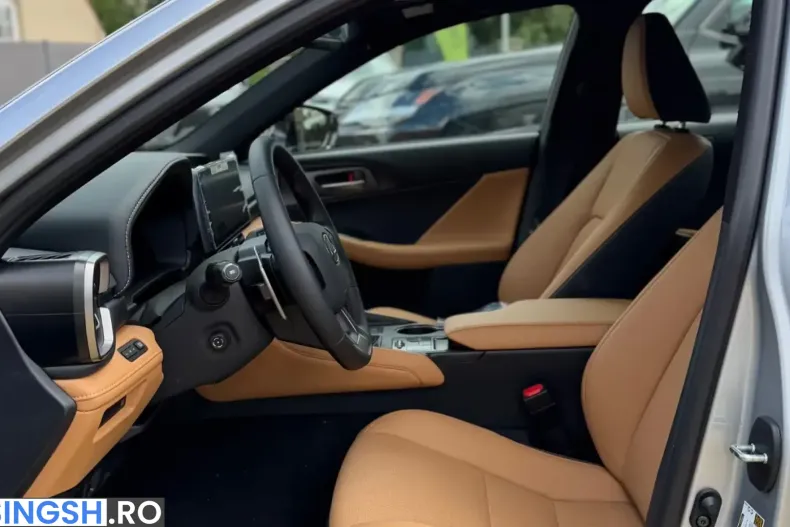 Lexus IS 350 din 2026 cu 100 km - oferta LEX233642 - foto 6
