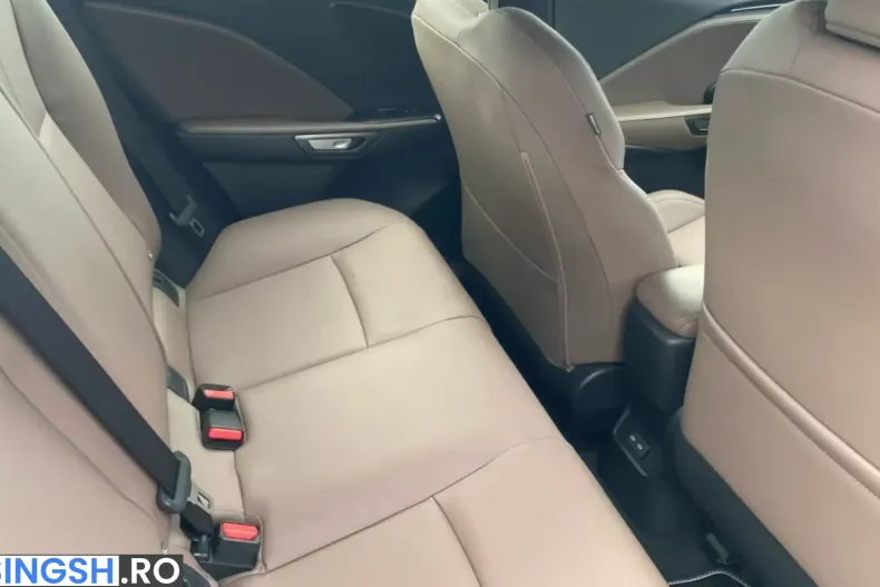 Lexus LBX din 2026 cu 60 km - oferta LEX233651 - foto 17