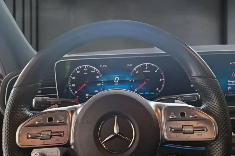Mercedes-Benz GLE 300 (Clasa GLE) din 2024 cu 61.985 km - oferta MER233653 - foto 8