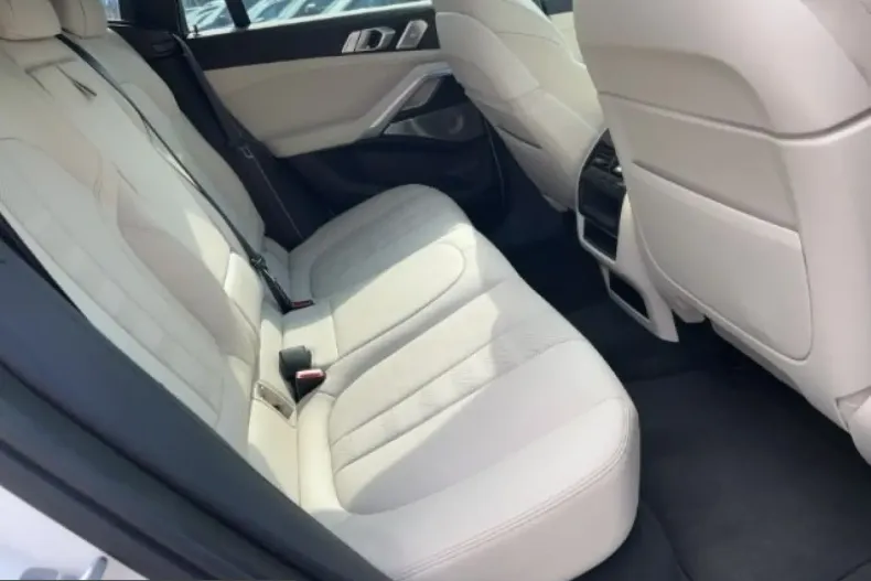 BMW X6 (Seria X) din 2022 cu 79.642 km - oferta BMW233657 - foto 8