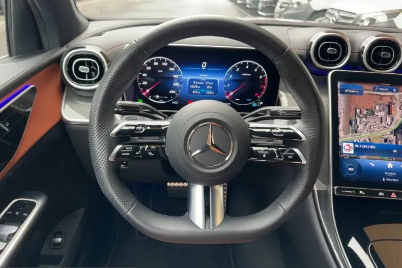 Mercedes-Benz GLC 200 (Clasa GLC) din 2025 cu 10.432 km - oferta MER233663 - foto 11