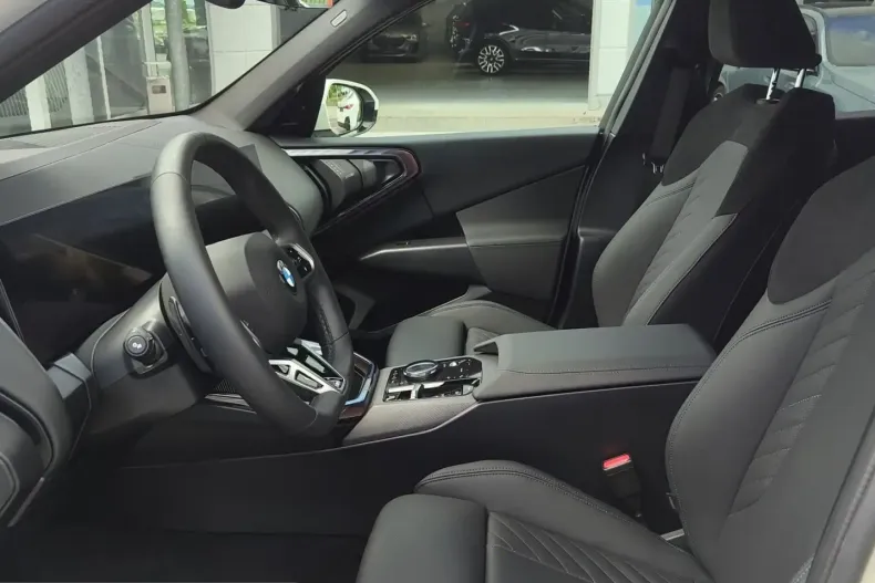 BMW X3 (Seria X) din 2025 cu 10.597 km - oferta BMW233664 - foto 6
