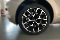 Aston Martin DBX din 2021 cu 35.900 km - oferta AST233674 - foto 6