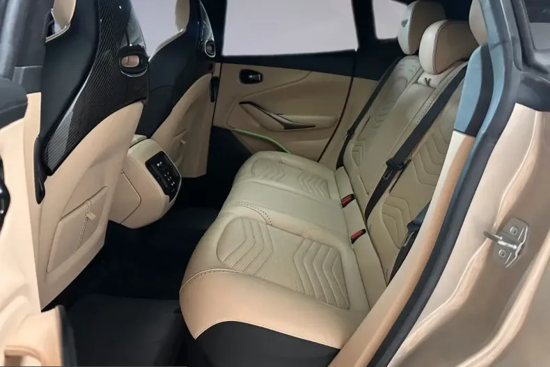 Aston Martin DBX din 2021 cu 35.900 km - oferta AST233674 - foto 11