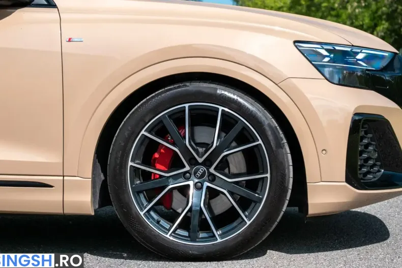 Audi Q8 din 2025 cu 9.900 km - oferta AUD233679 - foto 9