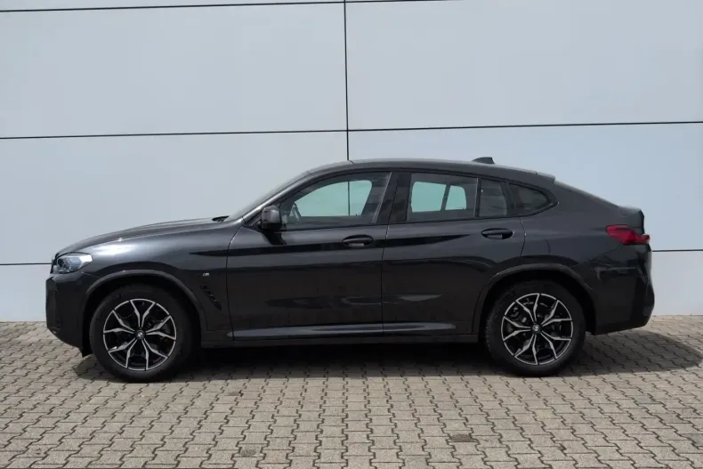BMW X4 (Seria X) din 2025 cu 22.300 km - oferta BMW233684 - foto 4