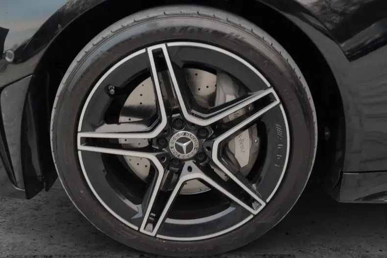 Mercedes-Benz CLS 300 (Clasa CLS) din 2023 cu 99.980 km - oferta MER233694 - foto 19