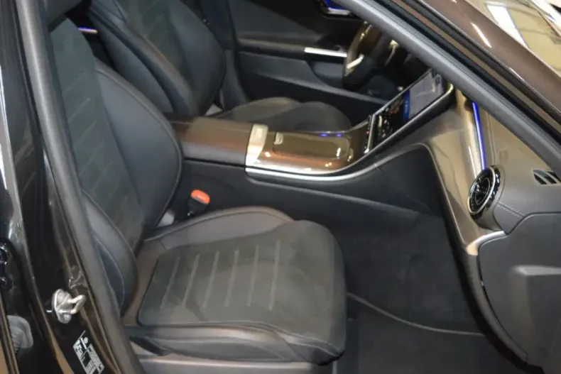 Mercedes-Benz C 300 (Clasa C) din 2022 cu 90.314 km - oferta MER233703 - foto 19