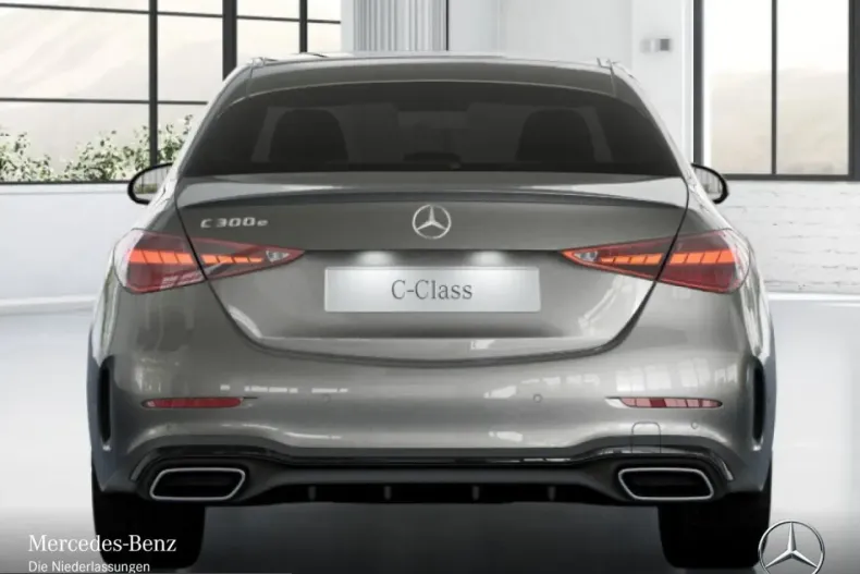 Mercedes-Benz C 300 (Clasa C) din 2023 cu 93.732 km - oferta MER233710 - foto 6