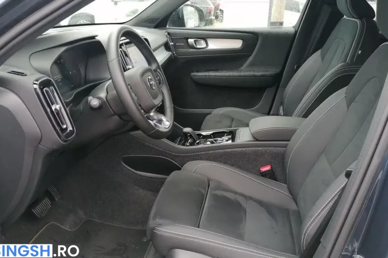 Volvo XC40 din 2025 cu 26.249 km - oferta VOL233713 - foto 6