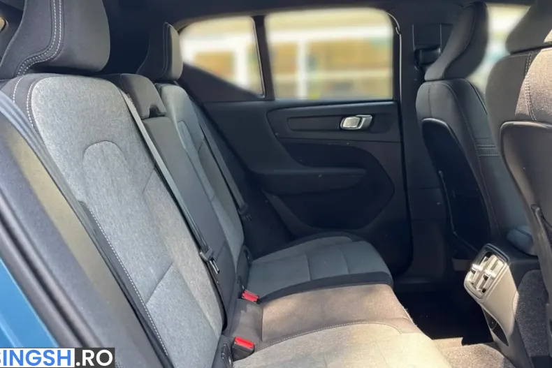 Volvo XC40 din 2024 cu 13.406 km - oferta VOL233714 - foto 10
