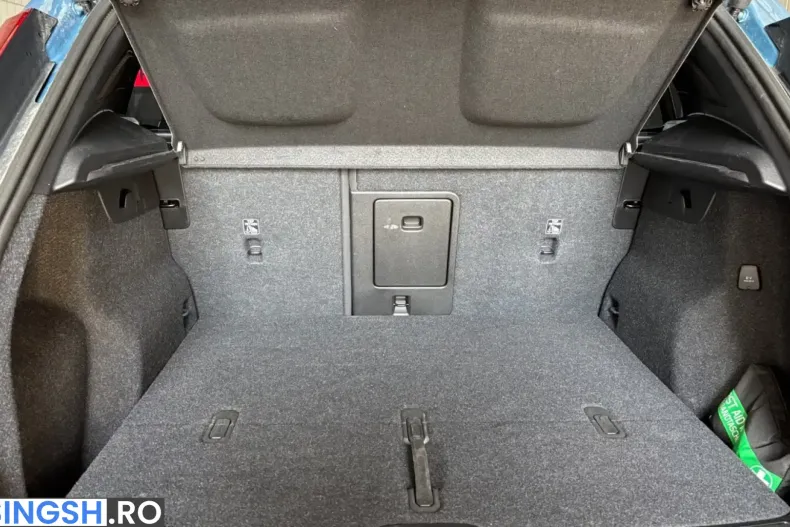 Volvo XC40 din 2024 cu 13.406 km - oferta VOL233714 - foto 14