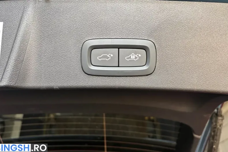 Volvo XC40 din 2024 cu 13.406 km - oferta VOL233714 - foto 15