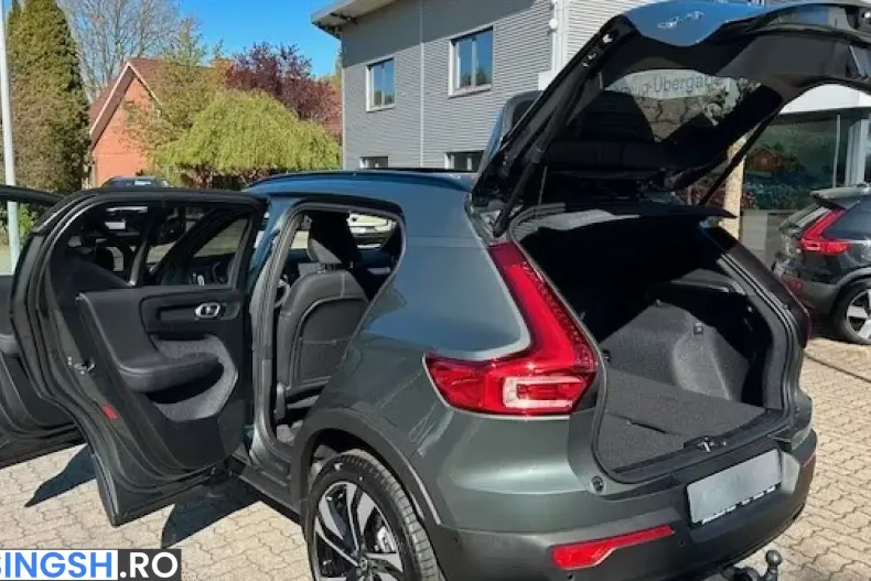 Volvo XC40 din 2026 cu 2.500 km - oferta VOL233717 - foto 3