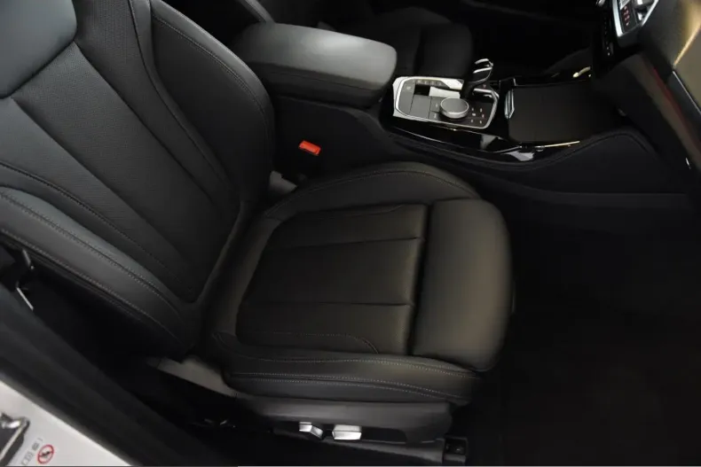 BMW X4 (Seria X) din 2023 cu 74.412 km - oferta BMW233718 - foto 7