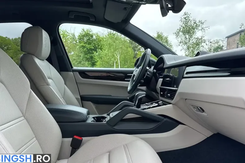 Porsche Cayenne din 2022 cu 37.392 km - oferta POR233724 - foto 8