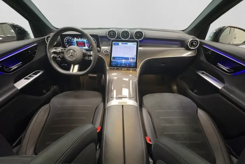 Mercedes-Benz GLC 200 (Clasa GLC) din 2023 cu 56.990 km - oferta MER233725 - foto 13
