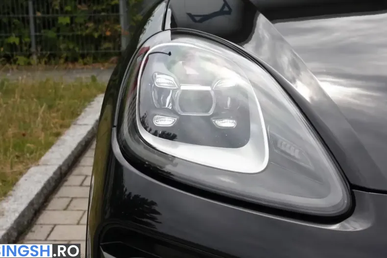 Porsche Cayenne din 2022 cu 84.400 km - oferta POR233728 - foto 9