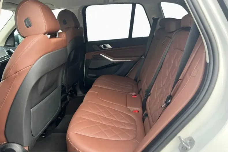BMW X5 (Seria X) din 2024 cu 24.237 km - oferta BMW233730 - foto 10