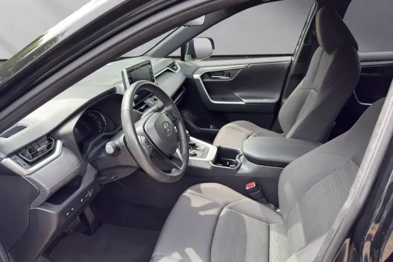 Toyota RAV4 din 2022 cu 100.217 km - oferta TOY233741 - foto 9