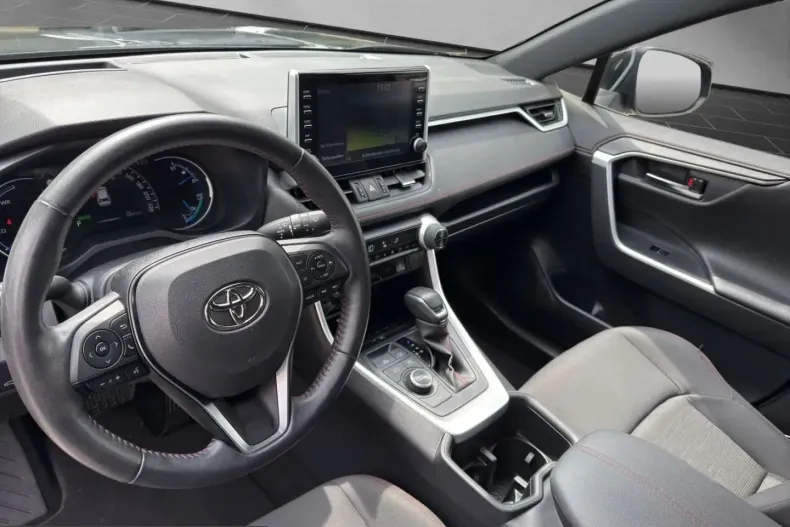 Toyota RAV4 din 2022 cu 100.217 km - oferta TOY233741 - foto 13