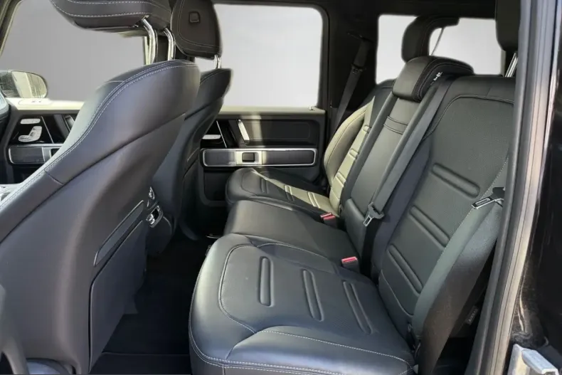 Mercedes-Benz G 450 (Clasa G) din 2024 cu 16.400 km - oferta MER233747 - foto 12