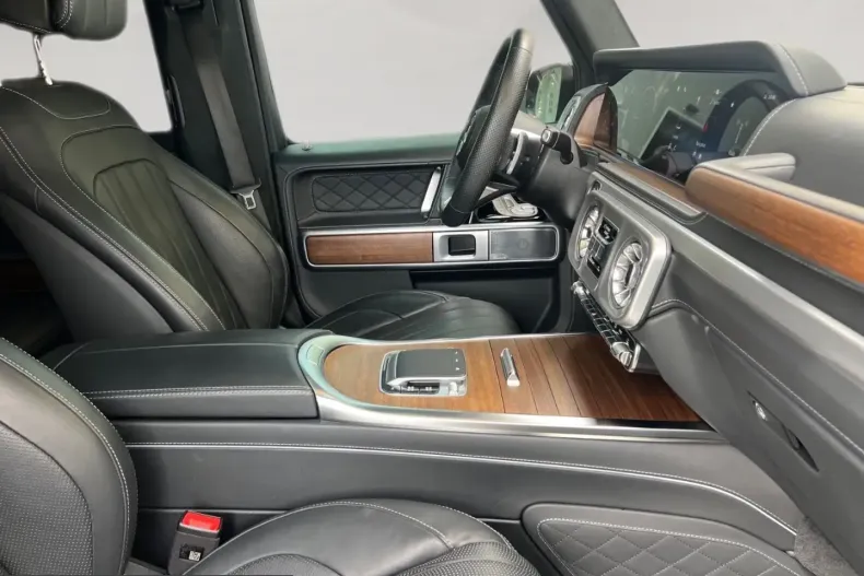 Mercedes-Benz G 450 (Clasa G) din 2024 cu 55.280 km - oferta MER233748 - foto 6