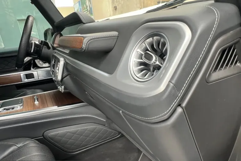 Mercedes-Benz G 450 (Clasa G) din 2024 cu 55.280 km - oferta MER233748 - foto 27