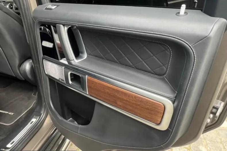 Mercedes-Benz G 450 (Clasa G) din 2024 cu 55.280 km - oferta MER233748 - foto 31
