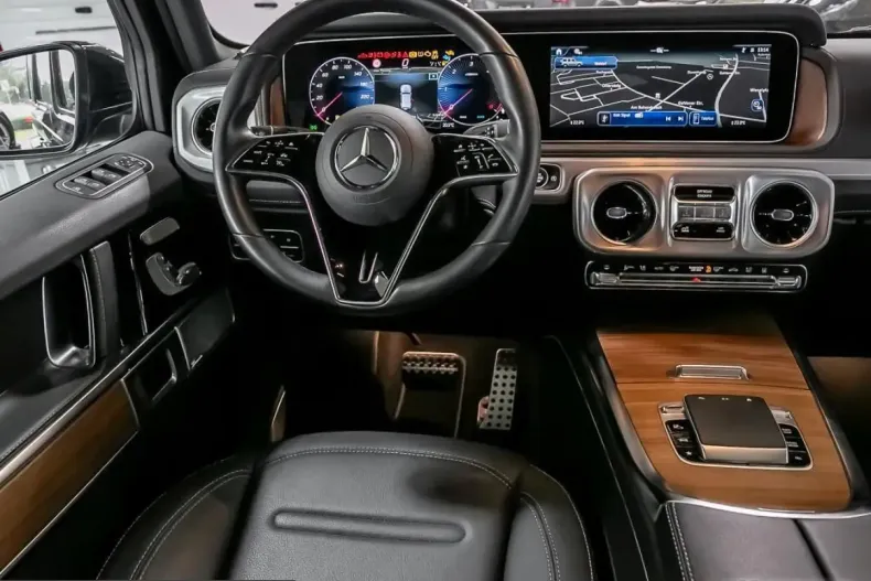 Mercedes-Benz G 450 (Clasa G) din 2024 cu 39.997 km - oferta MER233749 - foto 4