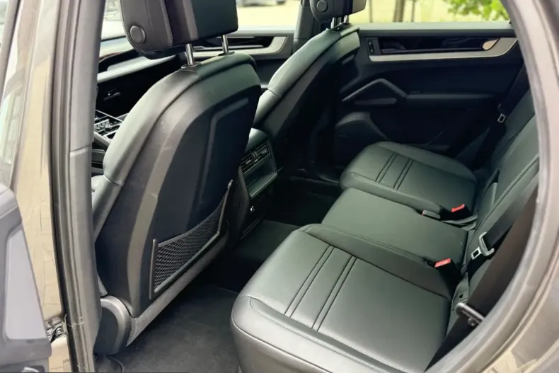 Porsche Cayenne din 2024 cu 49.900 km - oferta POR233761 - foto 23